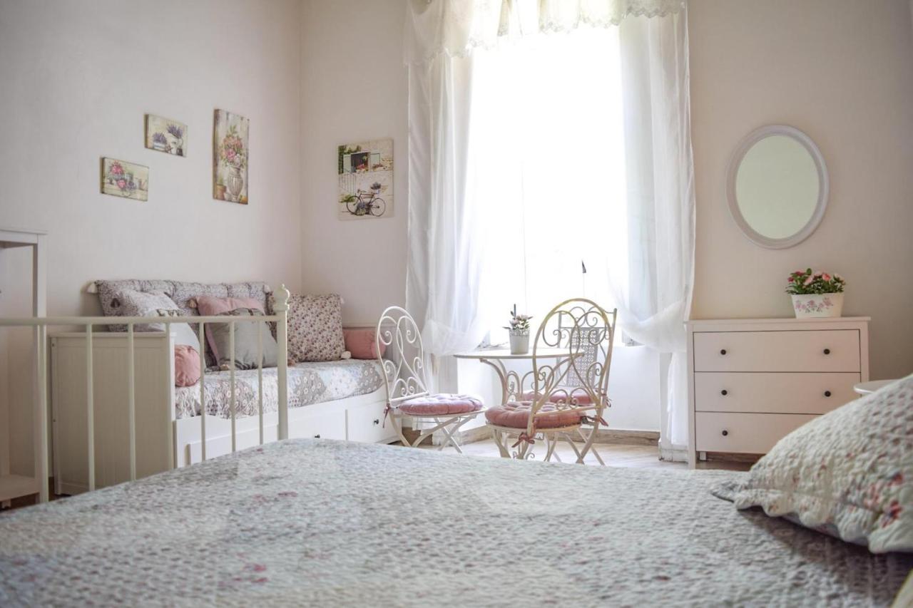 Maison La Mitra - Dimore Partenopee Napels Buitenkant foto