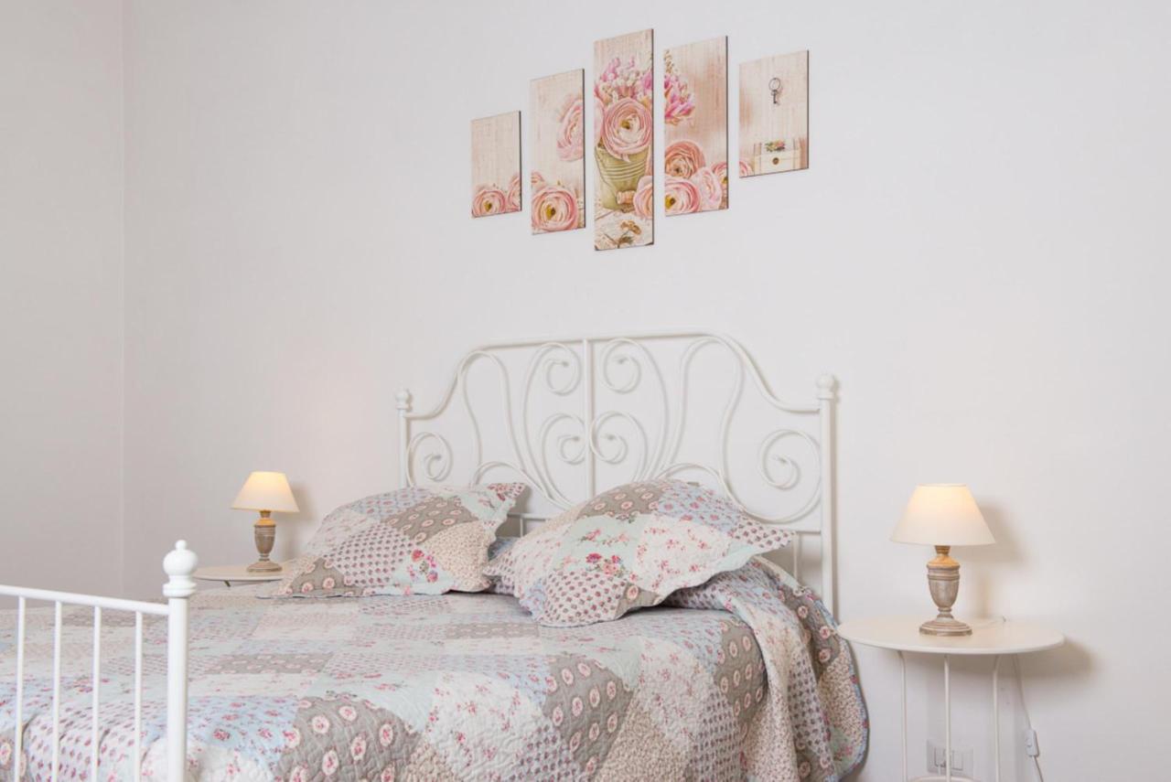 Maison La Mitra - Dimore Partenopee Napels Buitenkant foto