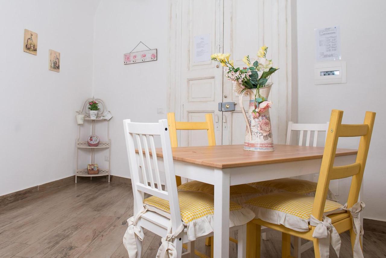 Maison La Mitra - Dimore Partenopee Napels Buitenkant foto